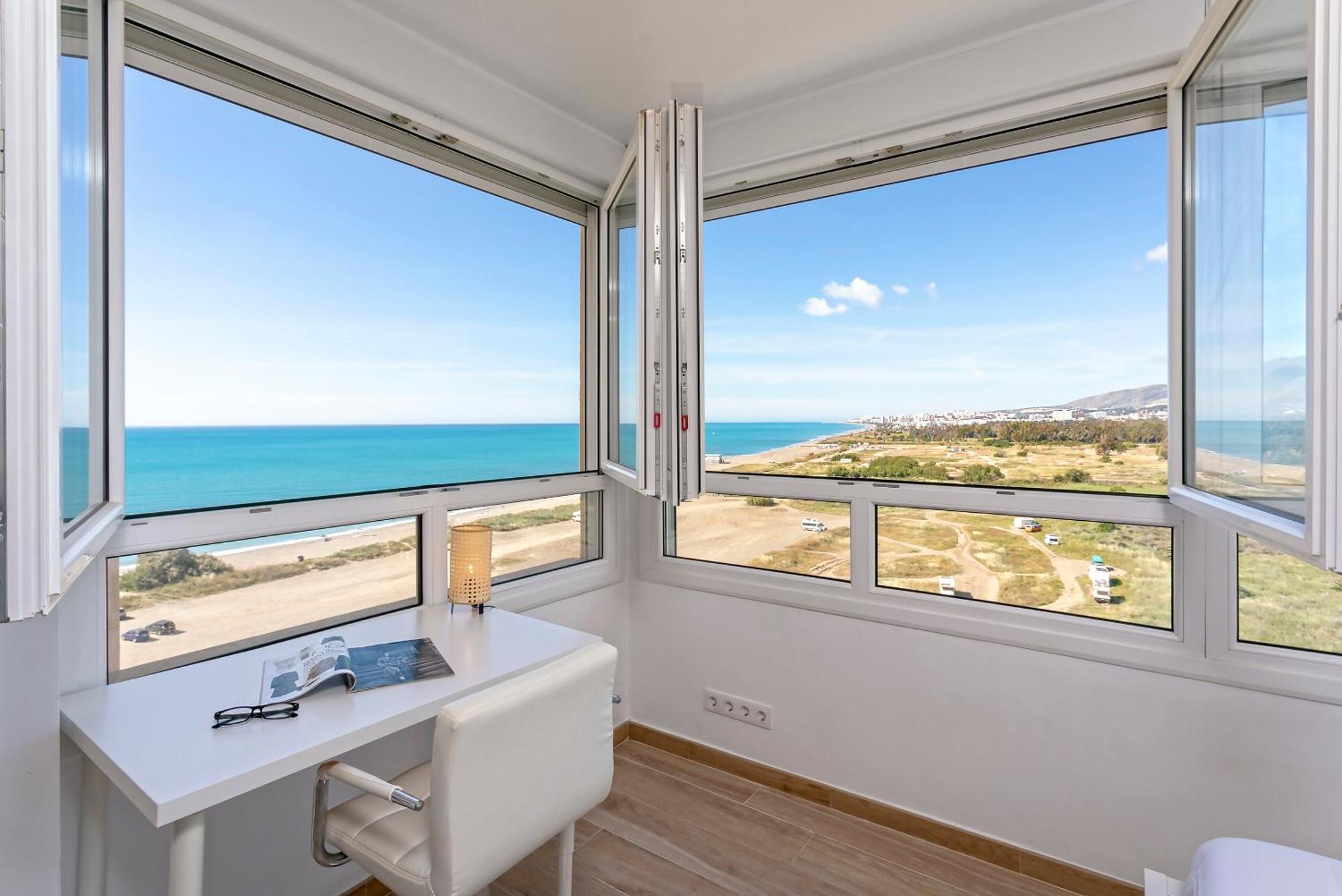 Sunstay Guadalmar Loft Seaview Málaga Eksteriør bilde